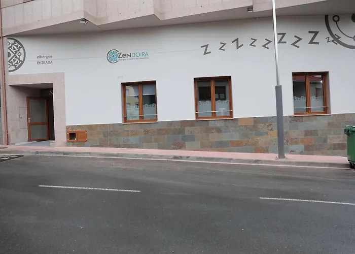 ホステル Zendoira